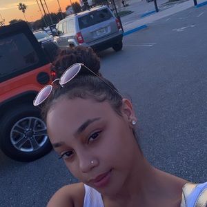 Meet your Posher, Ashlee